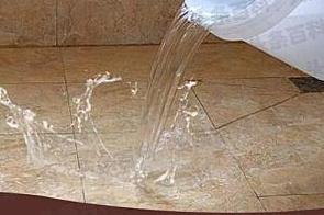 铁西漏水维修 免砸砖防水材料该如何施工